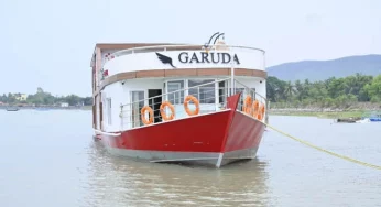 Odisha takes tourism to the next level – launches ‘Garuda’, the luxury houseboat for tourists in Chilika lake