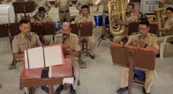 Video: Mumbai police wins hearts with meticulous rendition of Ya Mustafa