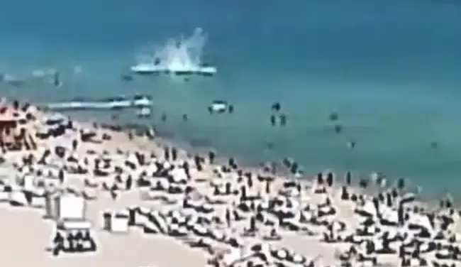 Video: Helicopter crashes into sea near crowded beach, two injured