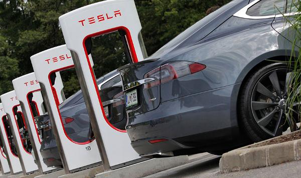 Tesla car charging deals point