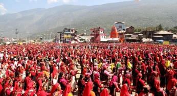 8,000 women weave magic with their dance steps at historic Kullu Dussehra