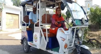 J&K’s first woman e-rickshaw driver is mother of 3 children
