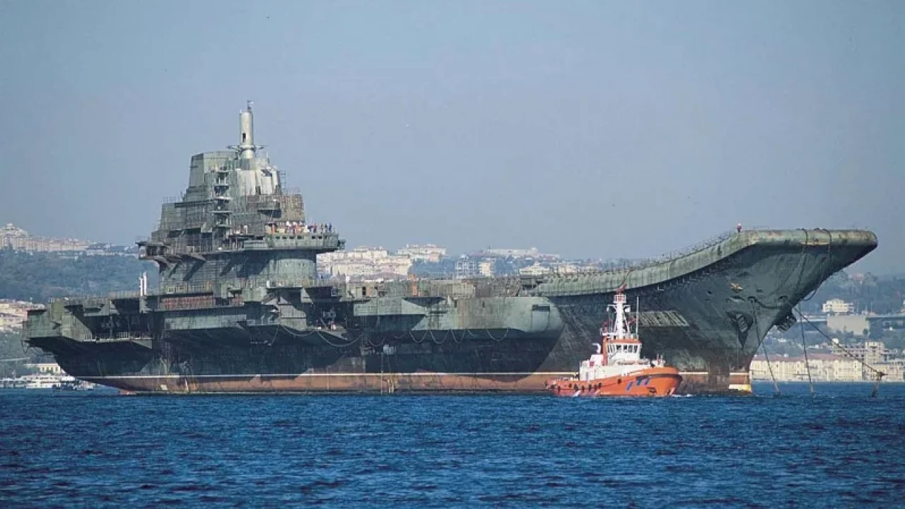 Russians Demand Return Of Liaoning — The Soviet Aircraft Carrier That China  Bought From Ukraine
