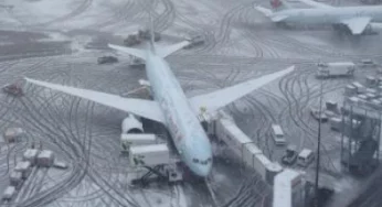 Fresh snowfall in Srinagar disrupts flights, Jammu-Srinagar highway impacted