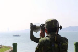 Taiwan reports large Chinese incursion as tensions escalate