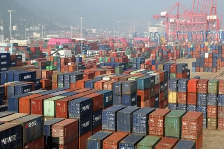 India's exports grew 10.2 percent in May, trade deficit also reduced