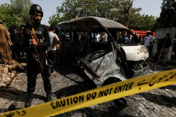 Pak: Terrorists attack Bannu cantonment, 8 soldiers dead, 10 terrorists killed in retaliation