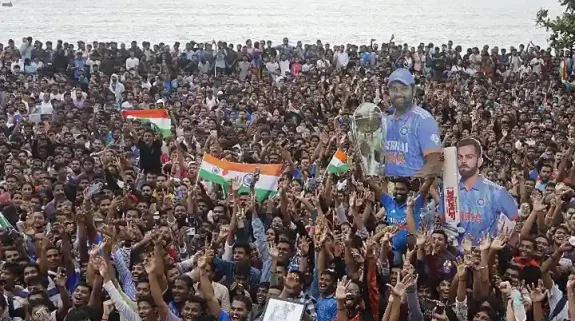 Sea of fans at Marine Drive to welcome Team India as it reaches Mumbai after World Cup triumph