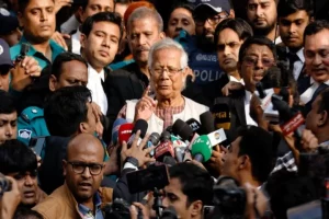 “Rights are equal for everyone” Prof Yunus visits Dhaka’s Dhakeshwari temple assures Hindu community