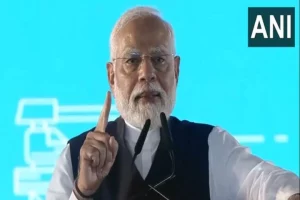 “I bow my head and apologise”: PM Modi on Shivaji statue collapse in Maharashtra