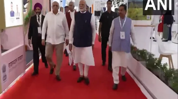 PM Modi visits exhibition at 4th Global Renewable Energy Investor’s Meet in Gandhinagar