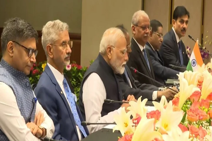 PM Modi calls India-Singapore ministerial roundtable “path-breaking mechanism”