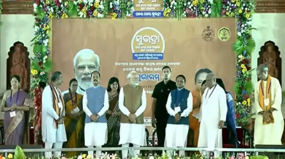 PM Modi lays foundation stone, inaugurates various development projects in Bhubaneswar