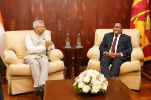 Jaishankar meets Sri Lankan counterpart, assures India’s support for economic rebuilding