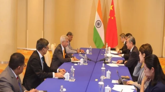 Jaishankar, Wang Yi discuss border de-escalation on sidelines of G20 Summit