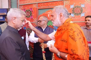 EAM Jaishankar visits Shreenath Ji temple in Manama, calls it “true symbol” of India-Bahrain friendship