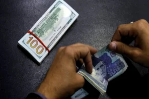 Amid worsening economic crisis, Pakistan’s debt surges by PKR 4,304 billion