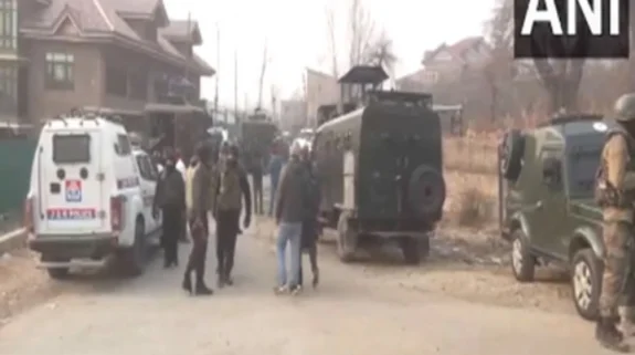 J-K: Two soldiers sustain injuries, five terrorists neutralized in ongoing encounter in Kulgam