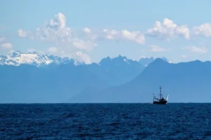 Philippines tracks Chinese vessel near Scarborough Shoal amid rising tensions