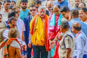 EAM Jaishankar visits Jagannath Temple, highlights Odisha’s heritage