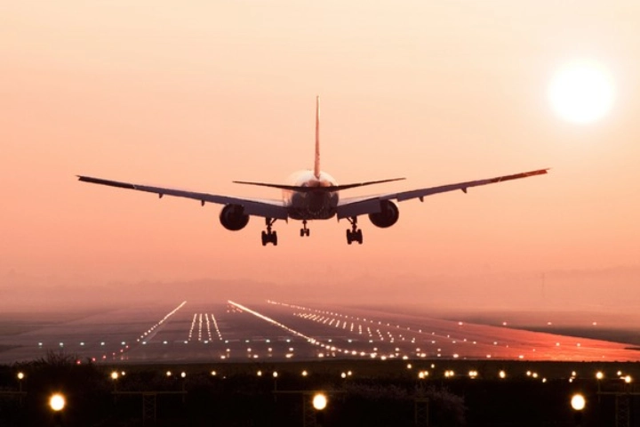 18 injured in Delta Airlines crash at Toronto Pearson airport, no