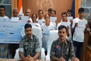 Chhattisgarh: 22 Naxals surrender in Sukma