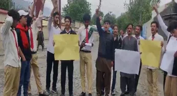 Pakistan: PoGB students protest form cancellations amid education crisis